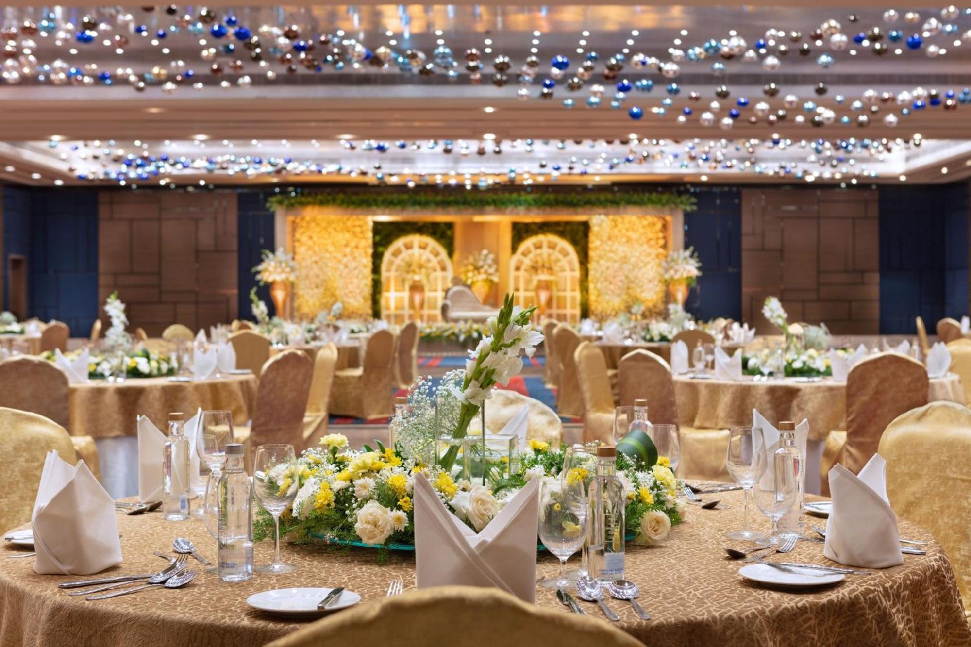 Sheraton Grand Bengaluru Whitefield Hotel & Convention Center Eksteriør billede